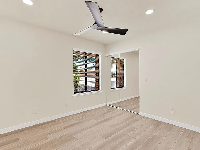 15262 El Centro Rd — Photo 32