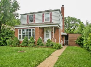 5428 Suffield Ct, Skokie, IL 60077