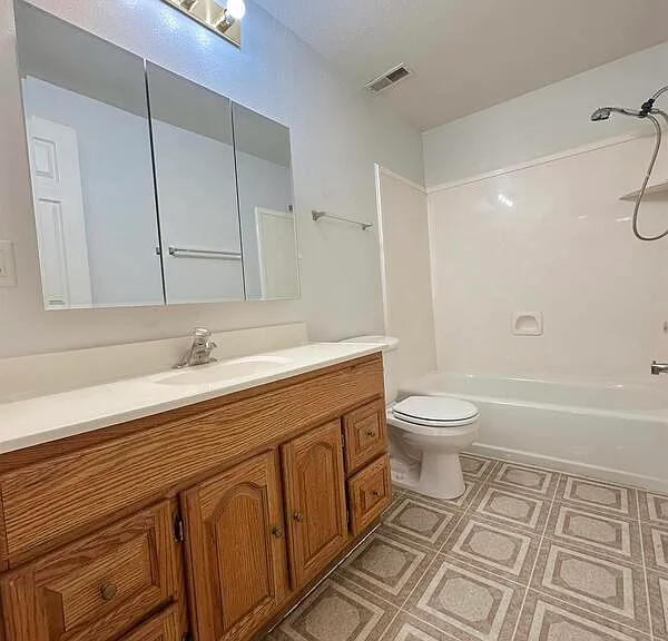 759 W 400 N #B — Photo 7