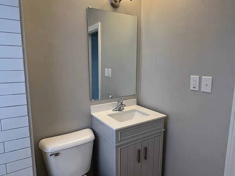 217 Prospect Ave NE — Photo 8