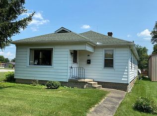 514 5th St, Carmi, IL 62821