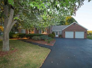 2780 Curry Rd, Schenectady, NY 12303