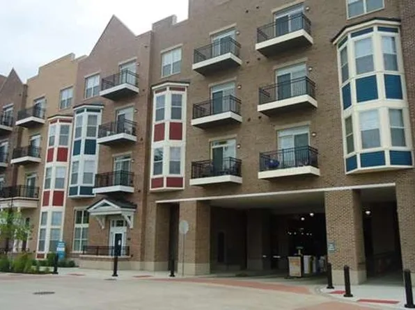1145 Napoleon St APT 203, South Bend, IN 46617