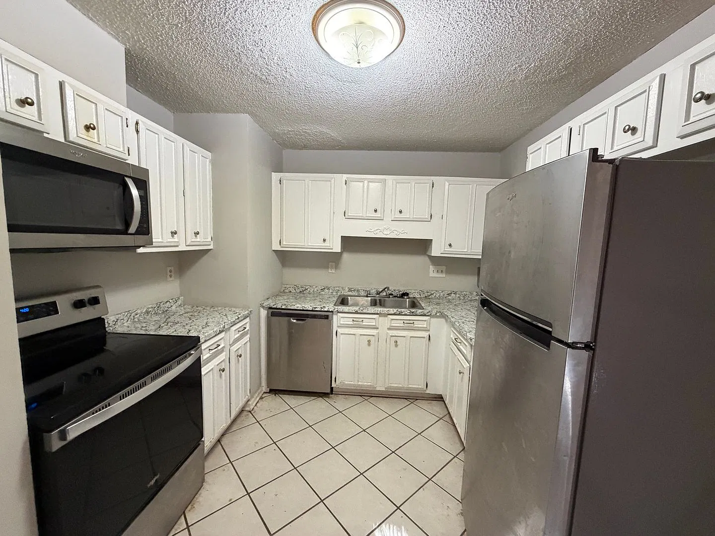 Green Oaks Drive 2612 — Photo 3