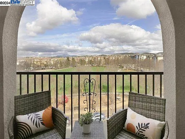 3240 Maguire Way #410 — Photo 56