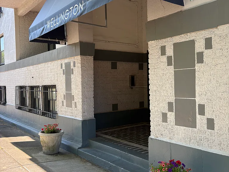 525 Graydon Ave #B — Photo 6