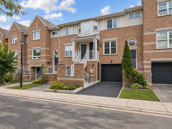 68 Brandy Lane Way, Newmarket, ON L3Y 8P7