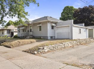 1011 17th St S, La Crosse, WI 54601