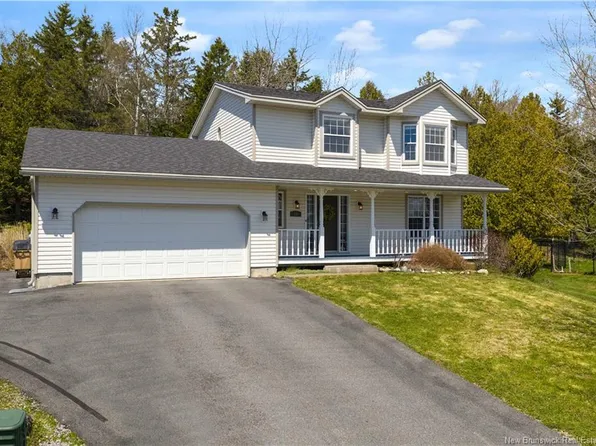 16 Amelia Ct, Saint John, NB E2K 5M3