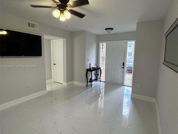 5th image of 5127 SW 123rd Ave