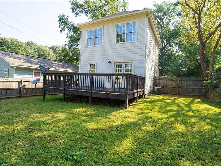 931 Fern Ave SE — Photo 15