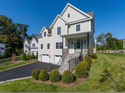 45 Walnut Ridge Court, Stamford, CT, 06905