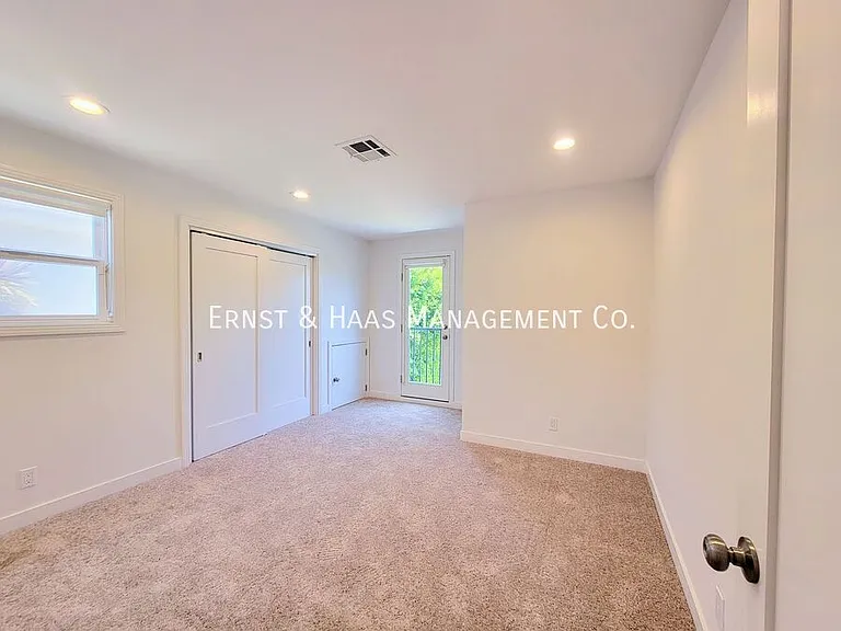 2227 Camden Ave — Photo 35