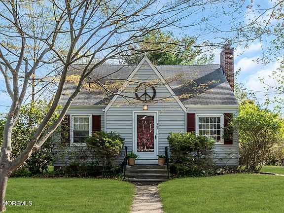 2nd image of 267 Dartmouth Avenue