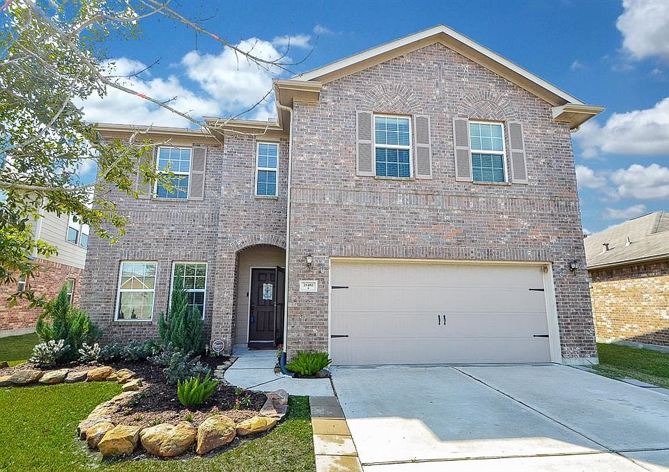 1st image of 21482 Kings Bend Dr