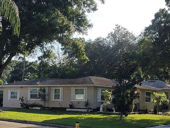 Brick streets&sidewalks