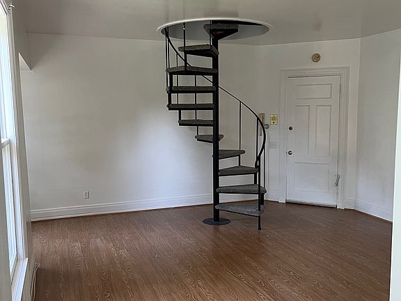 living room /dining room