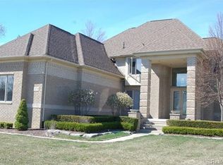 10759 Excalibur Dr, Shelby Township, MI