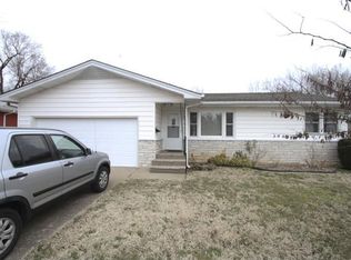 1521 E Wayland St, Springfield, MO 65804