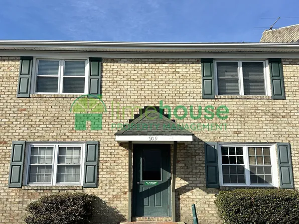 909 Leisure Sq APT 201, Virginia Beach, VA 23451