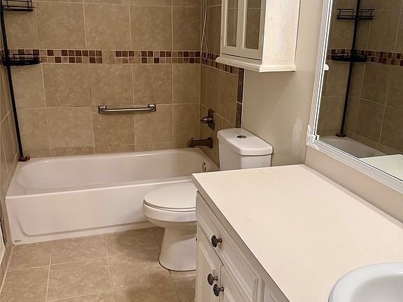 5th image of 2256 Semmes Dr