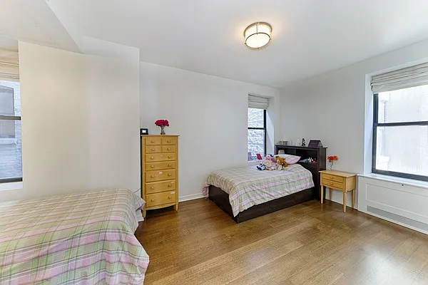 Rented by Halstead Real Estate | media 26