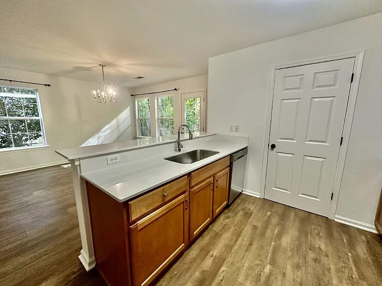 383 Gardners Cir #SR — Photo 7