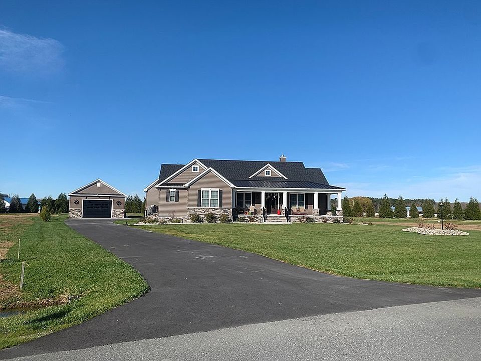 1st image of 26465 Kingston Ct