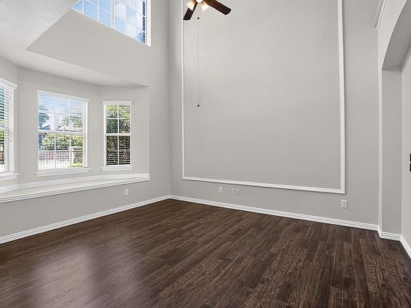 2nd image of 3112 Bedford Rd