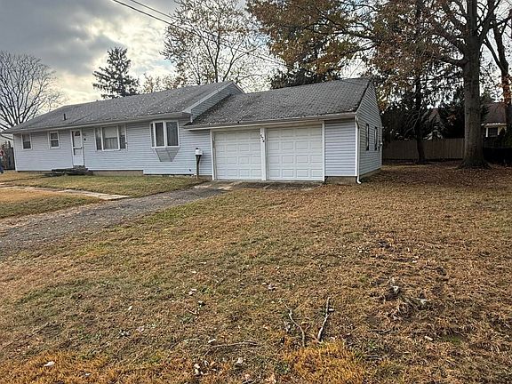 3rd image of 574 Hopping Road