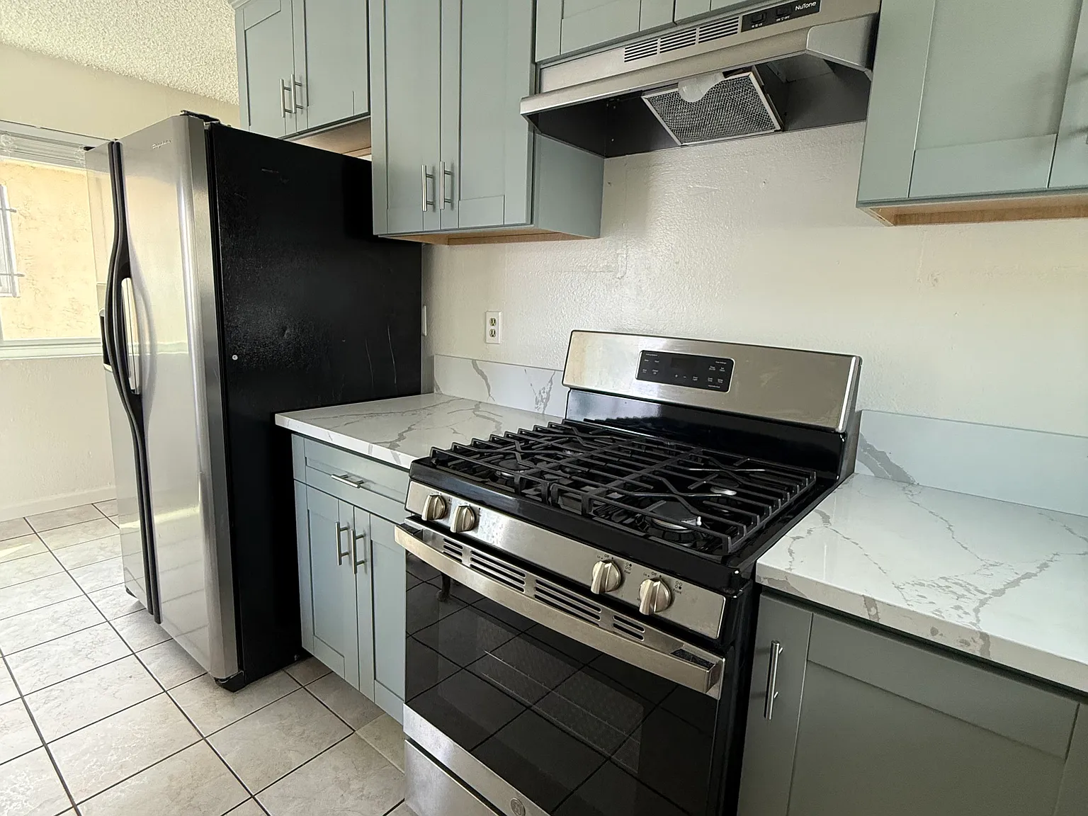 2 bed, $2,500 — Photo 4