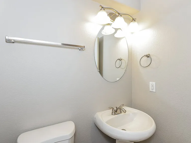 9289 Hainsworth Ave — Photo 16