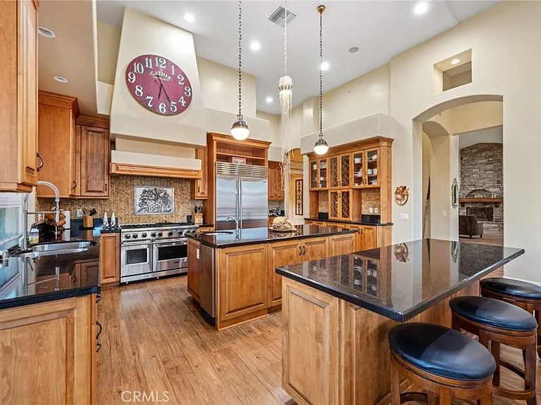 44915 Palladian Ct — Photo 35