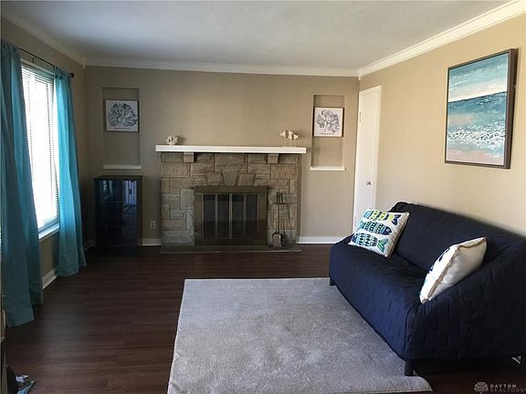 2nd image of 3929 Kenwick Dr