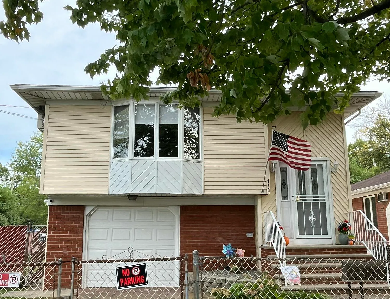 2 bed, 1075 sqft, $2,200 — Photo 1