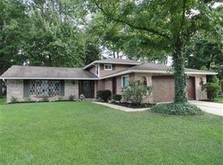 20733 Parkwood Ln, Strongsville, OH