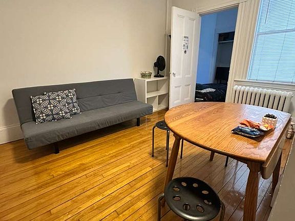 4th image of 100 Pearl St #1
