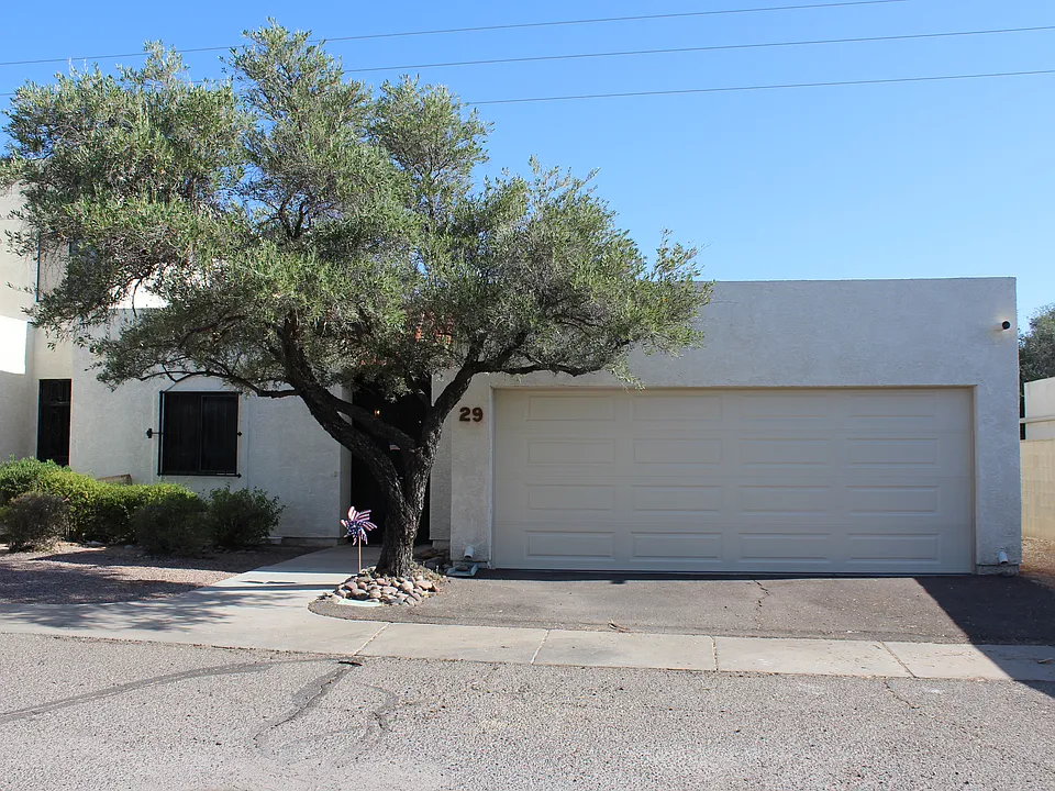 9350 E Speedway Blvd #29