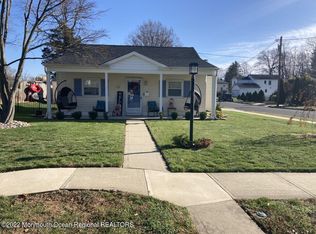 13 Cottage Pl, Freehold, NJ 07728