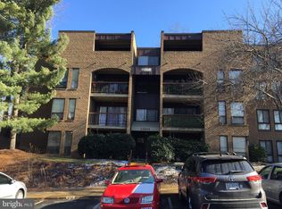 11204 Chestnut Grove Sq APT 4, Reston, VA 20190