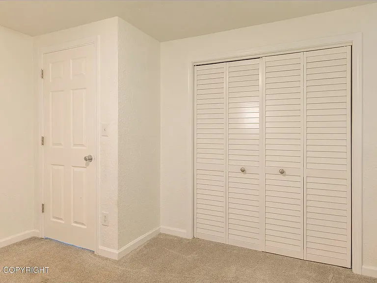 2701 Lake Otis Pkwy — Photo 17