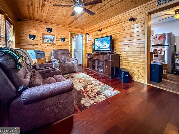 5th image of 1168 Mountain Shadows Dr