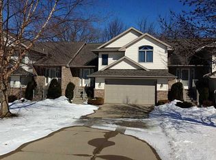 1022 Doubletree Ct NE, Cedar Rapids, IA 52402