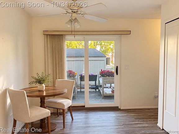 5th image of 1465 Oakbrook E