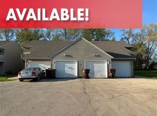 911 Minns Dr #3, Machesney Park, IL 61115