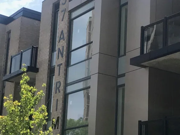 37 Antrim Cres #202, Toronto, ON M1P 4Y8