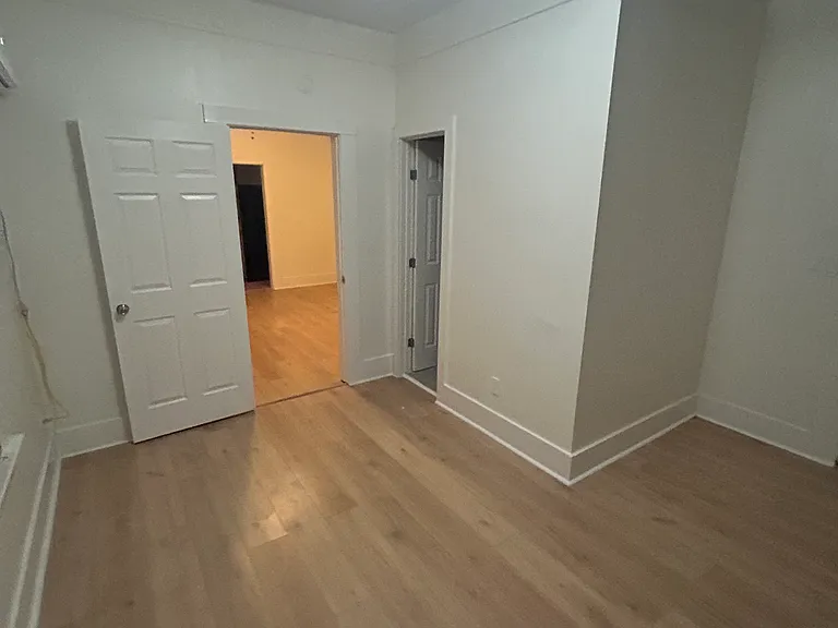 2508 Everett St #1 — Photo 5