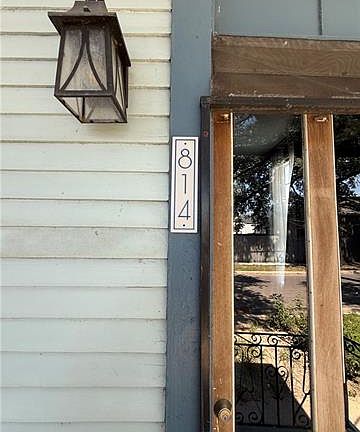 2nd image of 814 N Dorgenois St