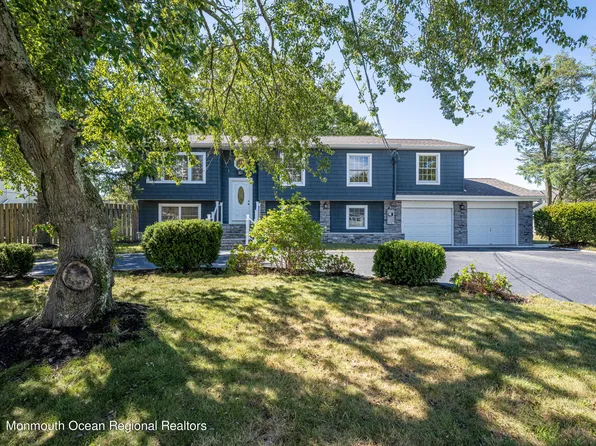 460 Bryn Mawr Dr, Brick, NJ 08723