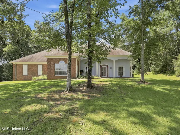 1521 Lake Mimosa Dr, Raymond, MS 39154